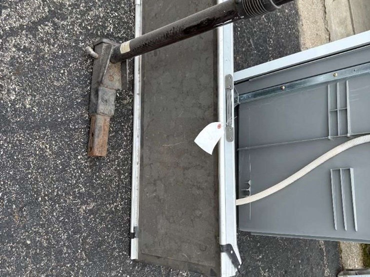 bike-carrier-and-foldable-ramp-image-4