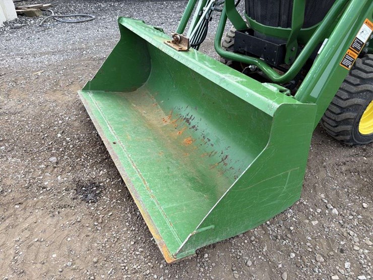 john-deere-1025r-image-13