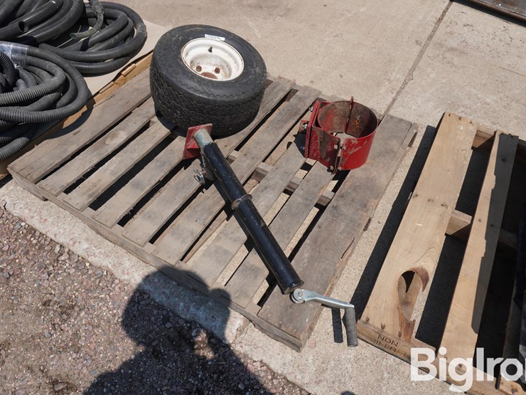 8"-auger-jack-w/18.5x8.5-8-tire-image-7