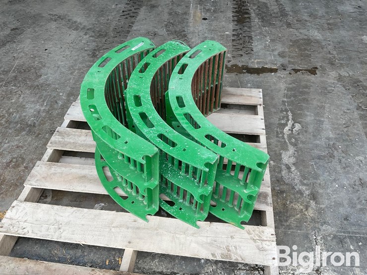 john-deere-x-9-large-round-concaves-image-7