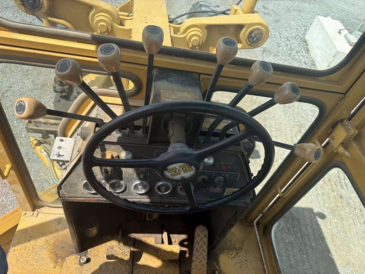 caterpillar-r80-image-25