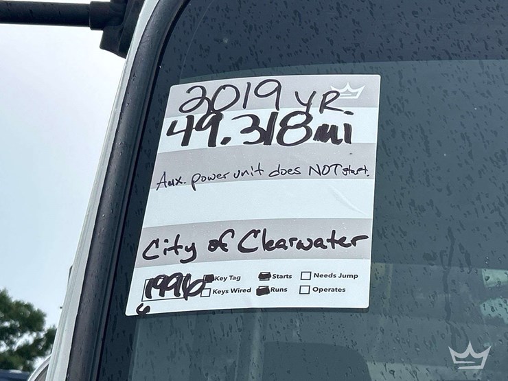 2019-freightliner-m2-106-image-63