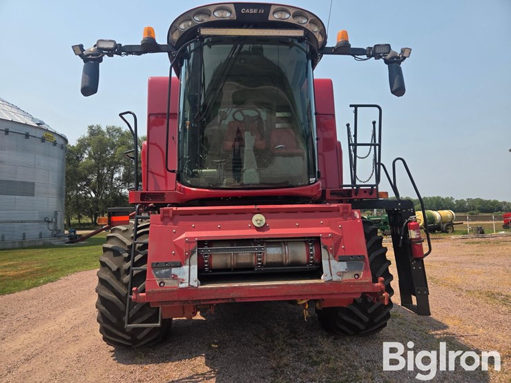 2014-case-ih-5140-image-2