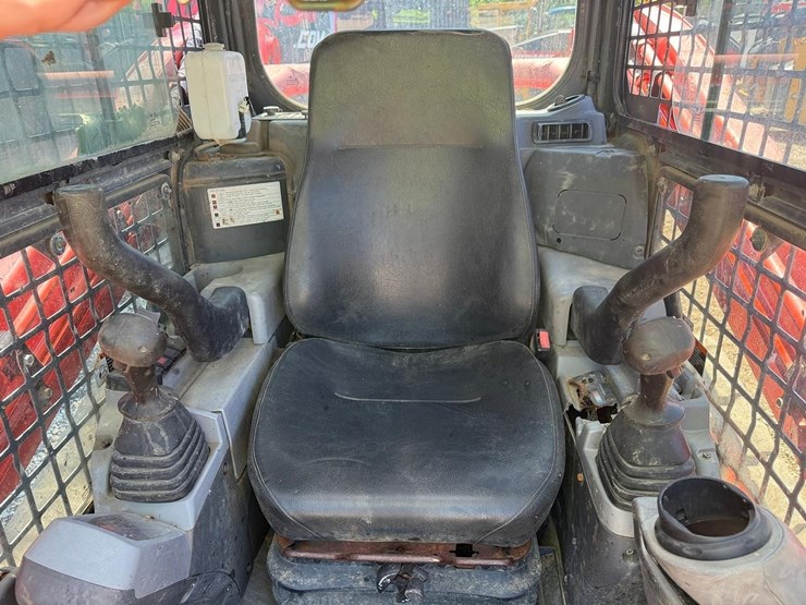 2017-kubota-svl75-2-image-19