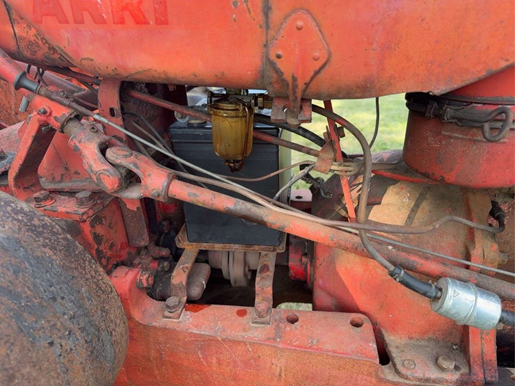 massey-ferguson-44-image-25
