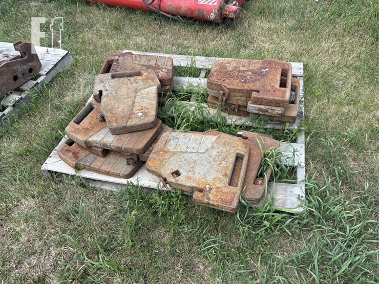 massey-ferguson-14-image-3