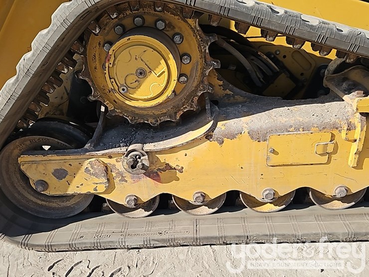 2021-caterpillar-289d3-image-9