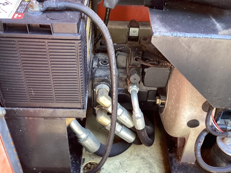 2002-jlg-260mrt-image-20