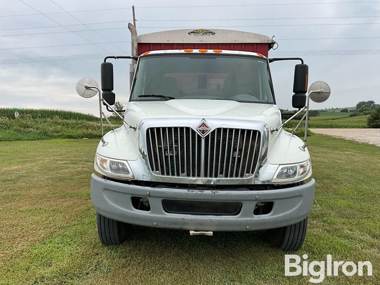 2002-international-durastar-4400-image-2
