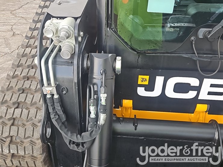 2026-jcb-215t-image-17