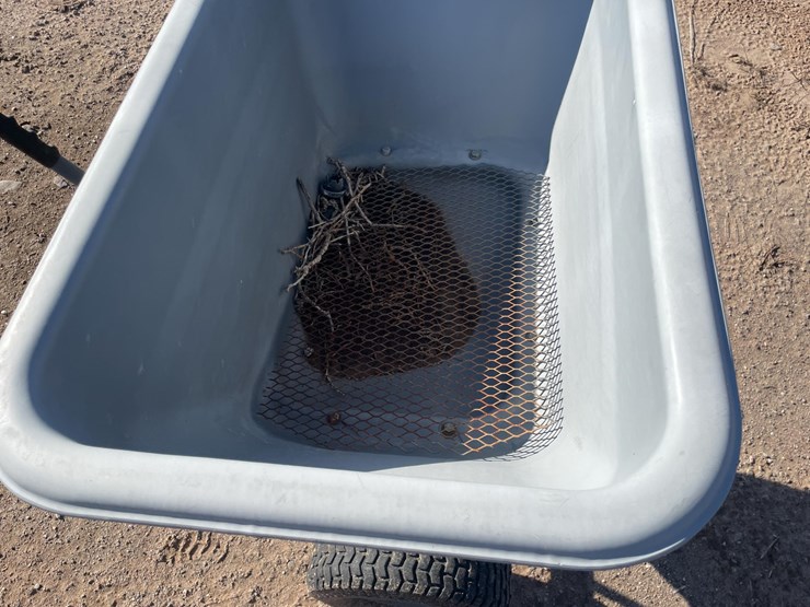 #2308-•-pull-type-spreader-(offsite-in-las-cruces)-image-5