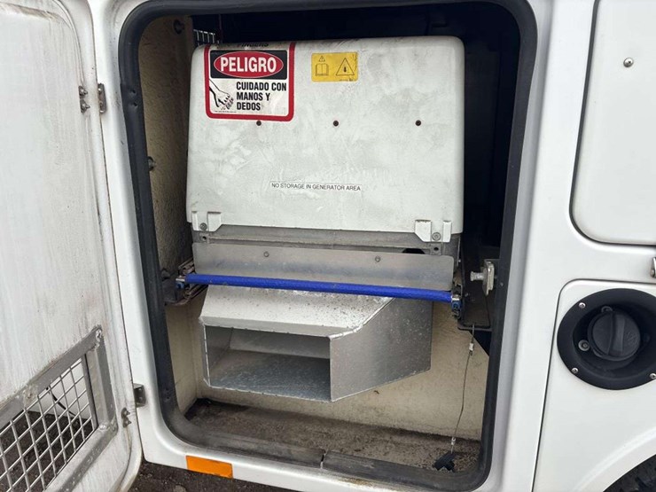 2013-ford-f350-image-13