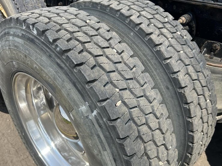 2007-kenworth-w900-image-34