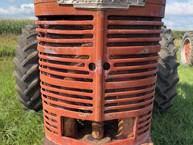 farmall-m-image-9