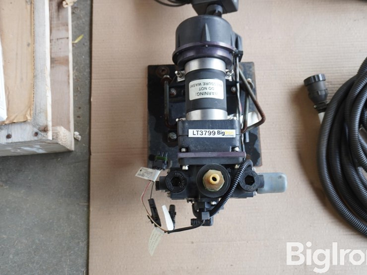 raven-sidekick-w/monitor-drive-image-12