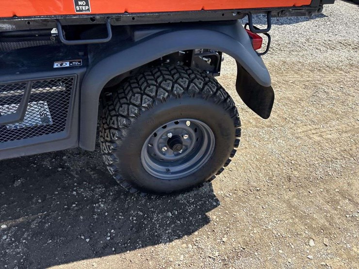 2024-kubota-rtv-x1100c-image-9
