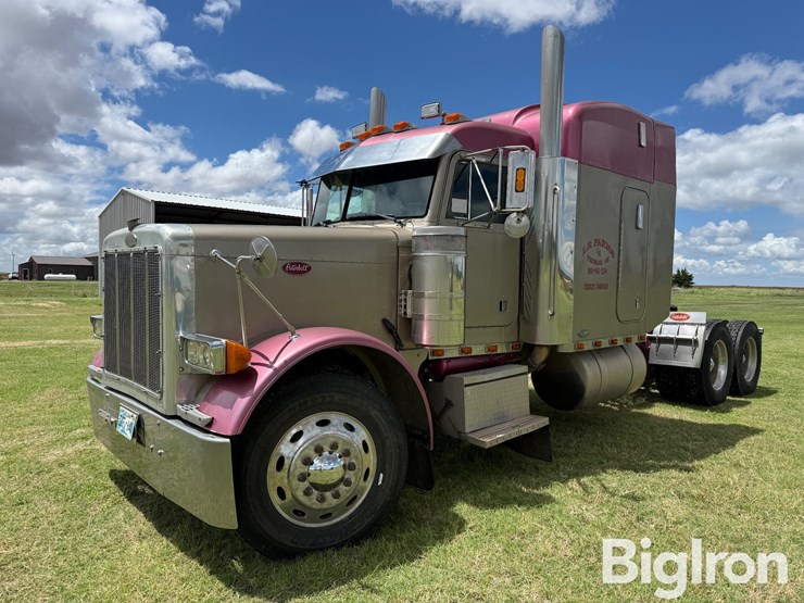 2000-peterbilt-379-image-1