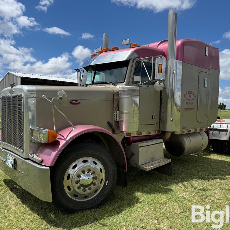 2000 PETERBILT 379