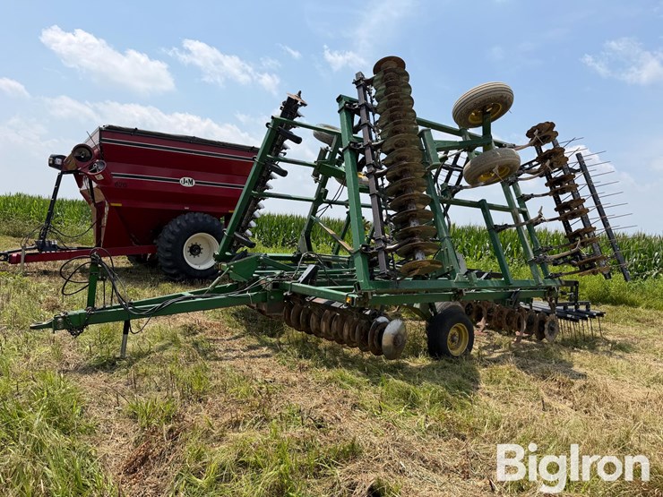 john-deere-724-image-1