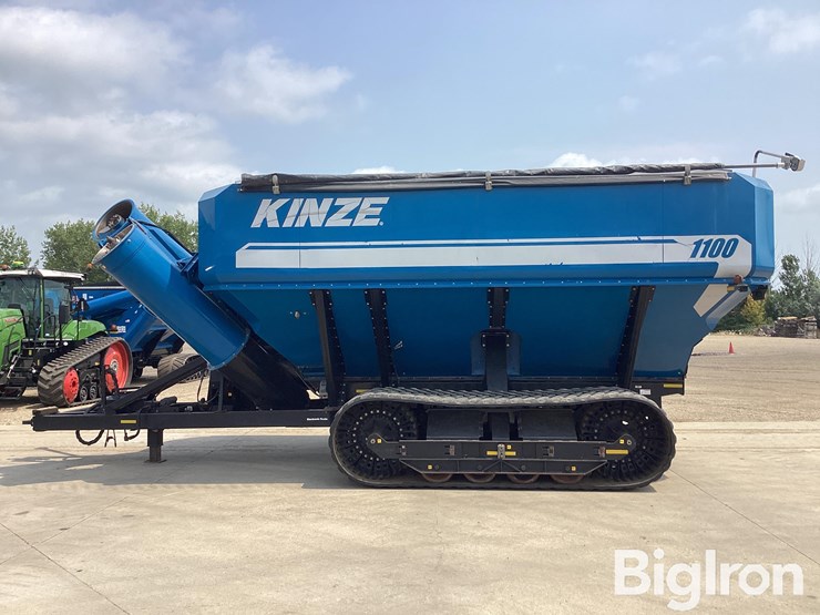2012-kinze-1100-image-8