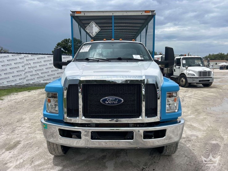2019-ford-f750-image-32