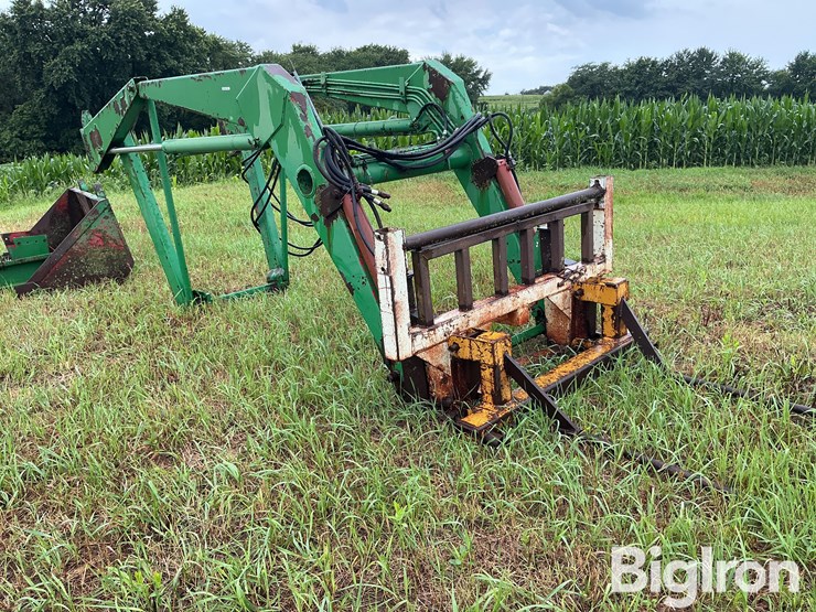 john-deere-4440-image-3