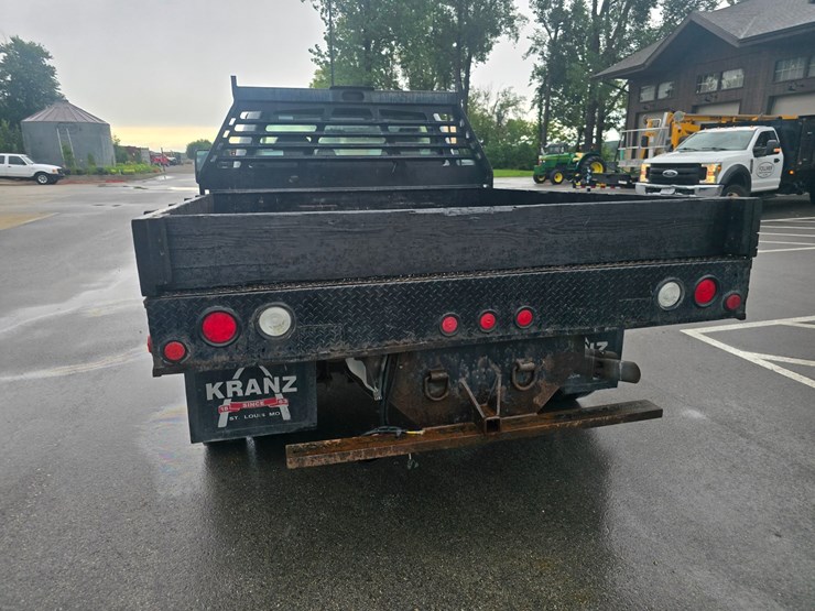 2008-ford-f550-image-11