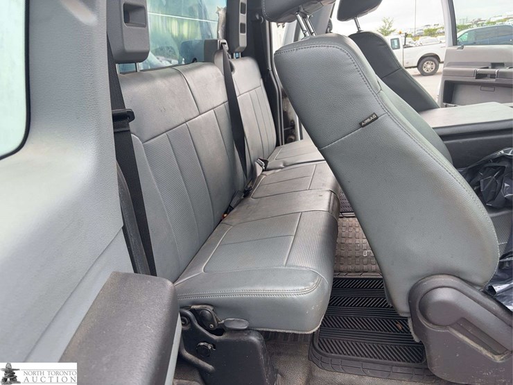 2015-ford-f550-image-21