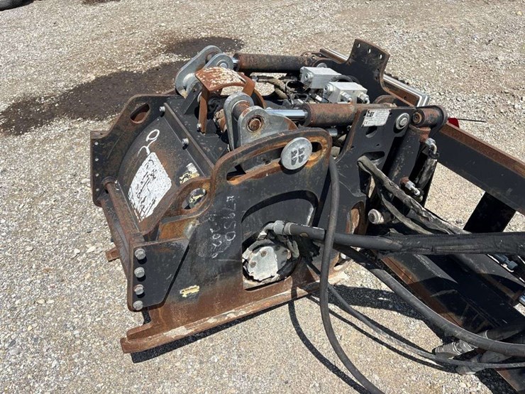 caterpillar-pc206-asphalt-planer-attachment-image-5