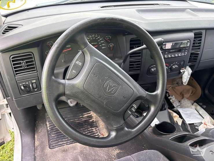 2004-dodge-dakota-image-14