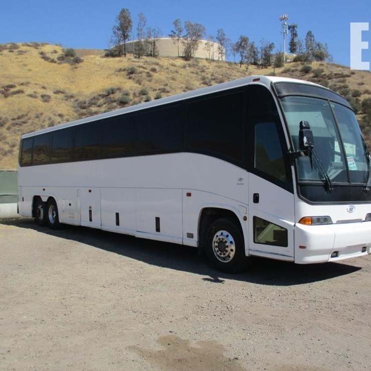1999 MCI E4500