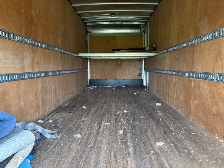 #34806-•-2006-ud1800hd-24’-box-truck-image-6