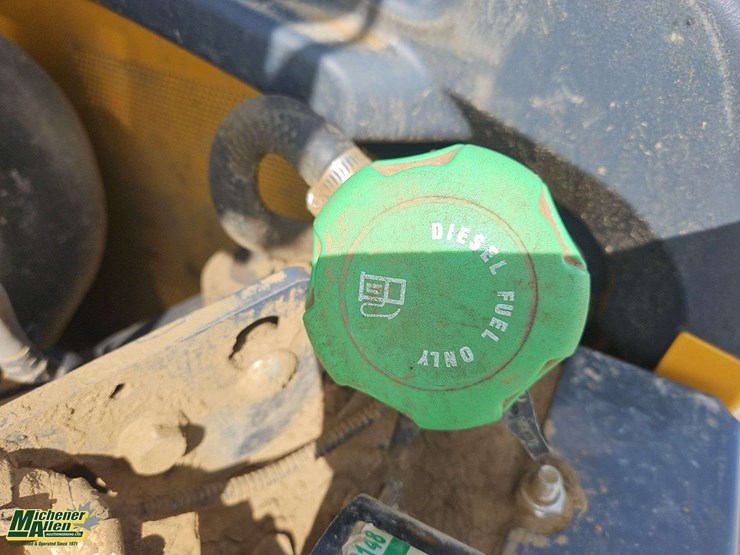 2024-deere-325g-image-11
