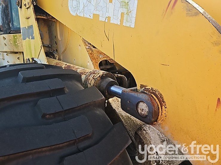 deere-624h-image-10