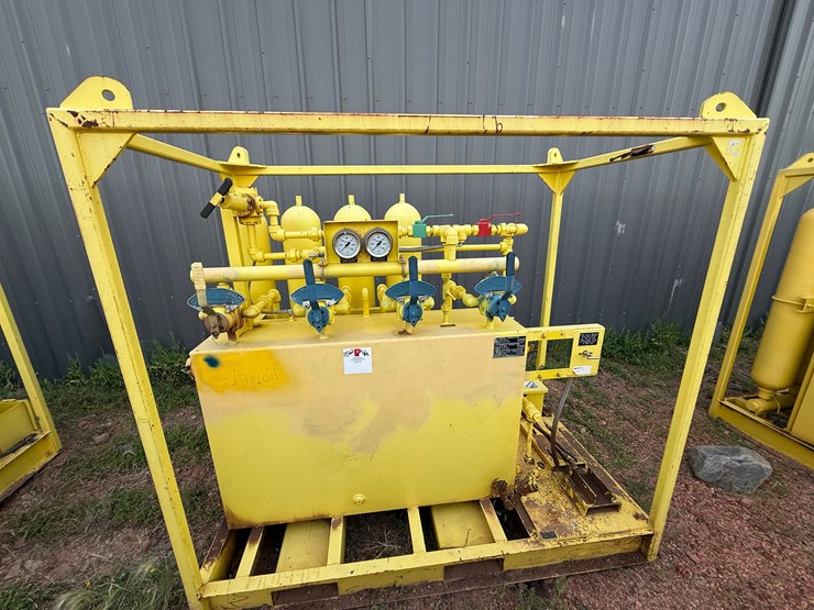 meyer-3k-wp-diesel-powered-4-station-accumulator-closing-unit,-skidded-image-1