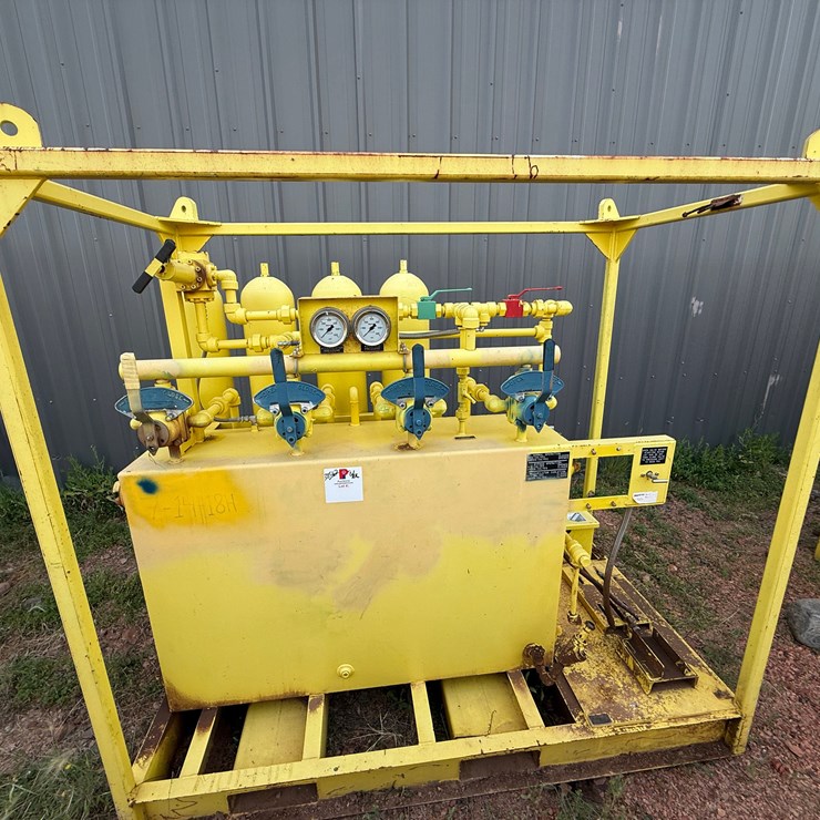 MEYER 3K WP DIESEL POWERED 4-STATION ACCUMULATOR CLOSING UNIT, SKIDDED