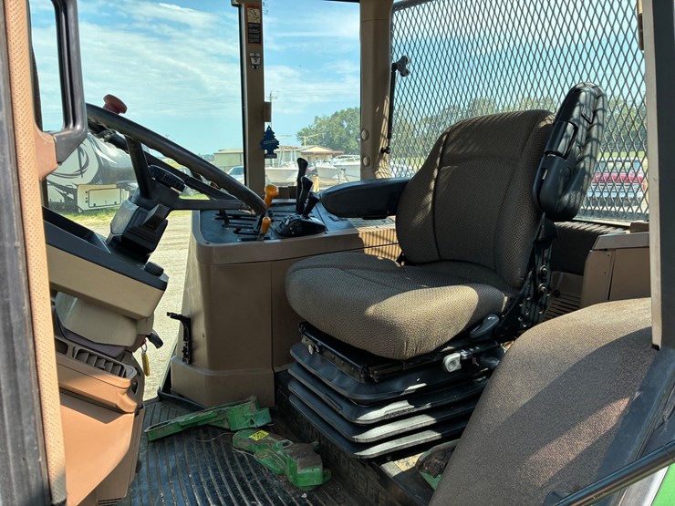 john-deere-7210-image-8