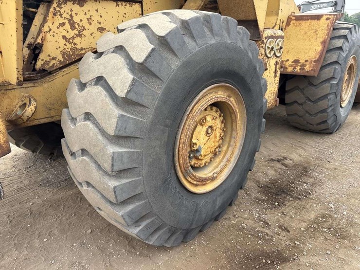 caterpillar-966d-image-11