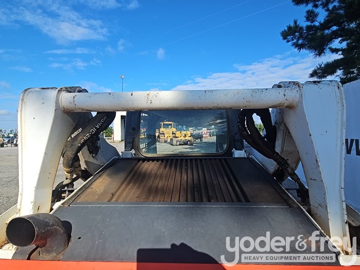 2019-bobcat-t590-image-16