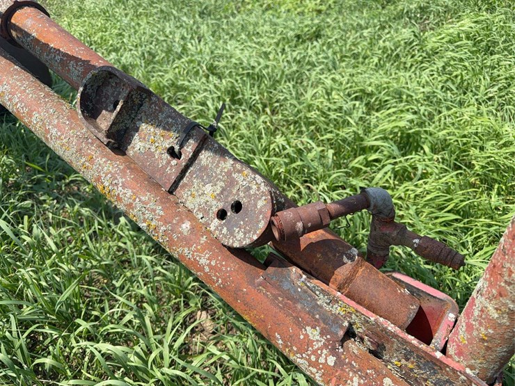 loader-for-farmall-300-or-350-image-11