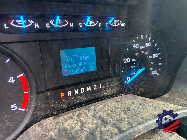 2017-ford-f550-xl-image-43