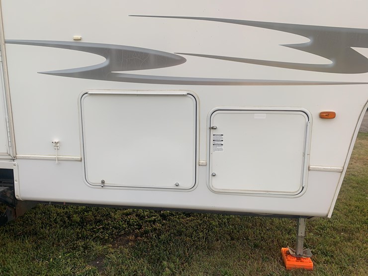2007-cedar-creek-travel-trailer-image-23
