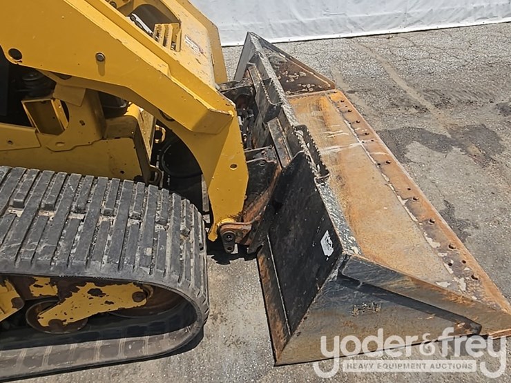2019-caterpillar-289d3-image-11
