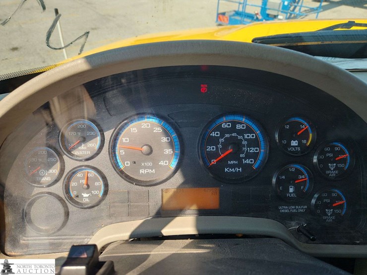 2010-international-durastar-4300-image-12