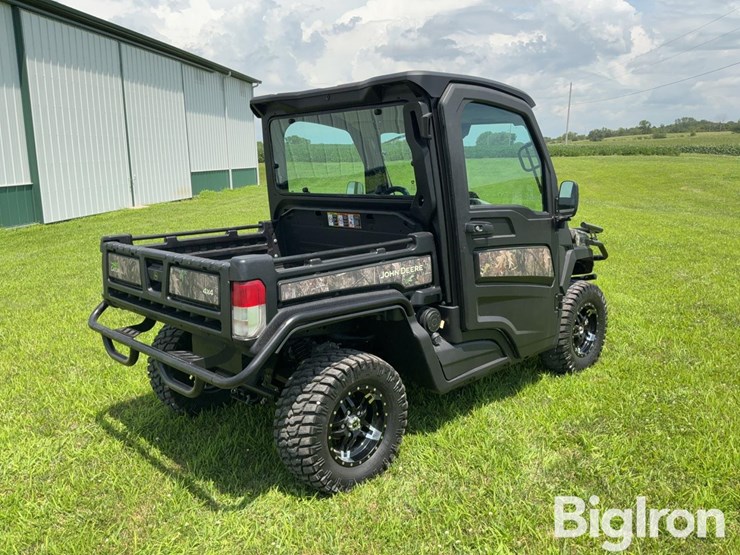 2023-john-deere-gator-image-5