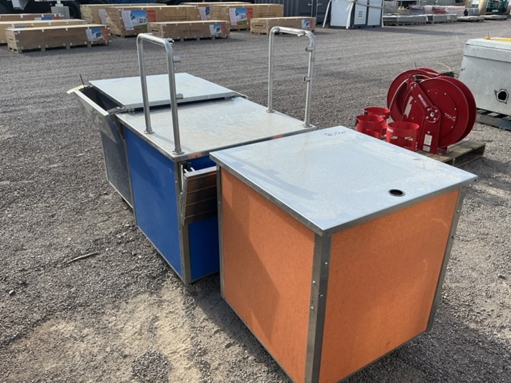 (3)-cafeteria-carts-image-2