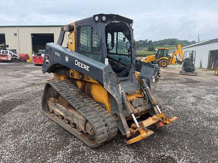 2021-deere-333g-image-2