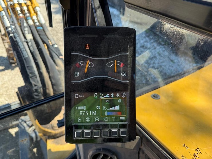 2022-caterpillar-305cr-image-22