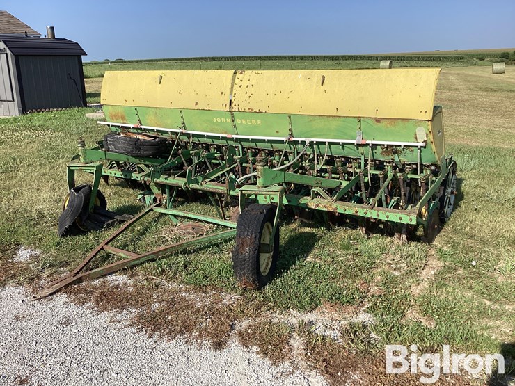 deere-tires-image-1
