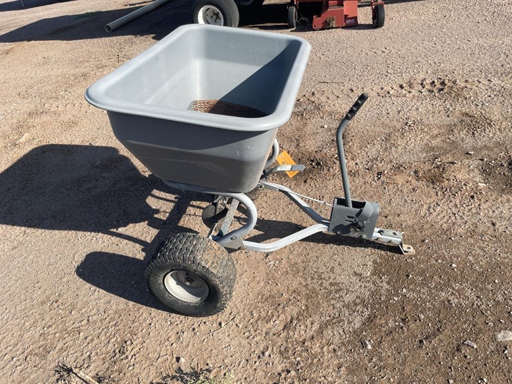 #2308-•-pull-type-spreader-(offsite-in-las-cruces)-image-2
